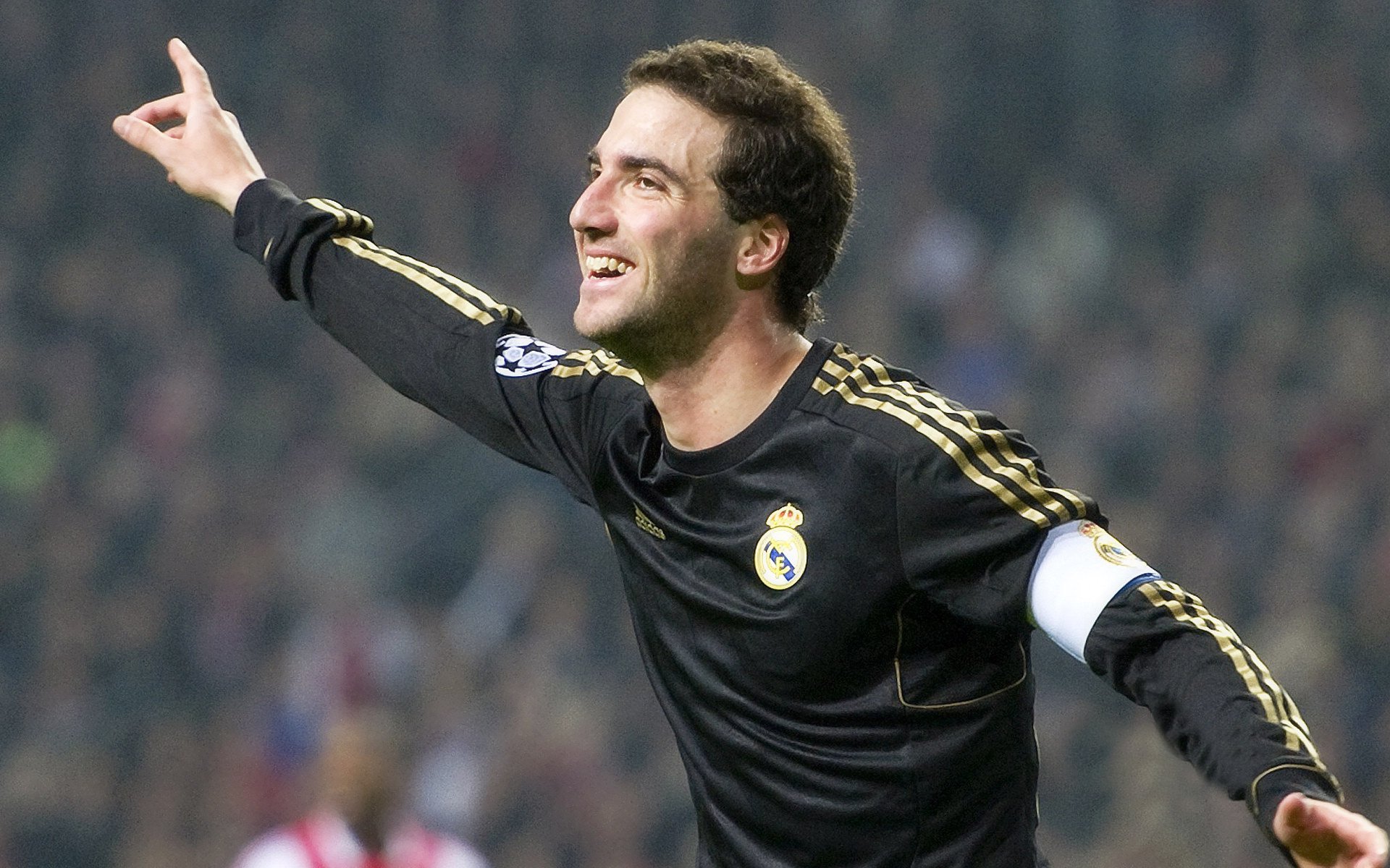 《ApexLegends》“极夜风暴”地图全新登场，战术无限升级！